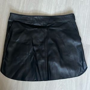 Forever 21 leather skirt with pockets & zip on side